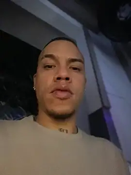 Snapshot of AlphaMasterXxx chatting on September 23, 2025, 2:36 am AlphaMasterXxx online show from September 23, 2025, 2:36 am