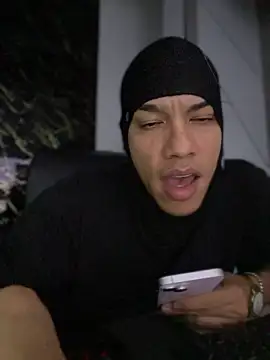 Snapshot of AlphaMasterXxx chatting on October 15, 2025, 2:01 am AlphaMasterXxx online show from October 15, 2025, 2:01 am