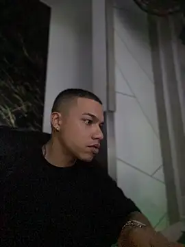 Snapshot of AlphaMasterXxx chatting on October 16, 2025, 3:07 am AlphaMasterXxx online show from October 16, 2025, 3:07 am