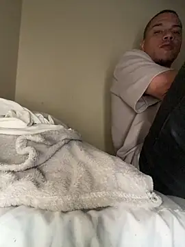 Snapshot of AlphaMasterXxx chatting on October 17, 2025, 11:57 am AlphaMasterXxx online show from October 17, 2025, 11:57 am