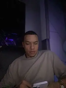 Snapshot of AlphaMasterXxx chatting on October 21, 2025, 5:19 am AlphaMasterXxx online show from October 21, 2025, 5:19 am