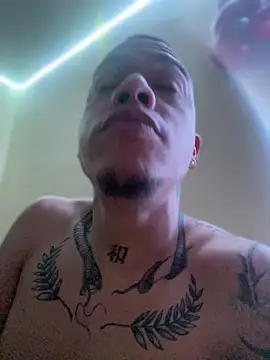 Snapshot of AlphaMasterXxx chatting on October 22, 2025, 12:11 am AlphaMasterXxx online show from October 22, 2025, 12:11 am