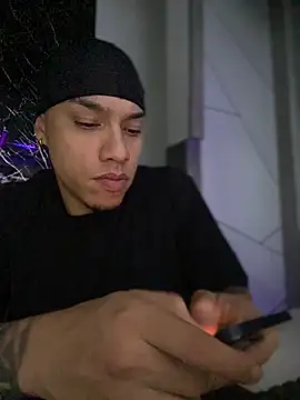 Snapshot of AlphaMasterXxx chatting on October 25, 2025, 6:43 am AlphaMasterXxx online show from October 25, 2025, 6:43 am