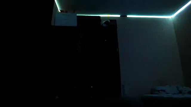 Snapshot of AlphaMasterXxx chatting on October 27, 2025, 3:43 am AlphaMasterXxx online show from October 27, 2025, 3:43 am