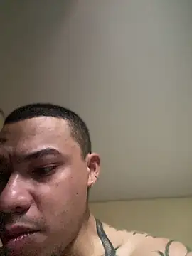 AlphaMasterXxx online show from December 21, 2025, 9:22 pm