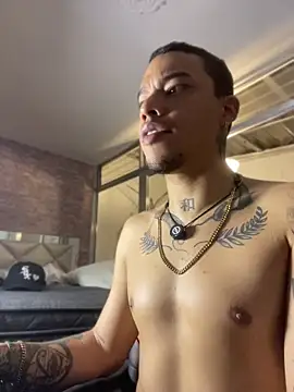 AlphaMasterXxx online show from June 13, 2026, 6:33 am