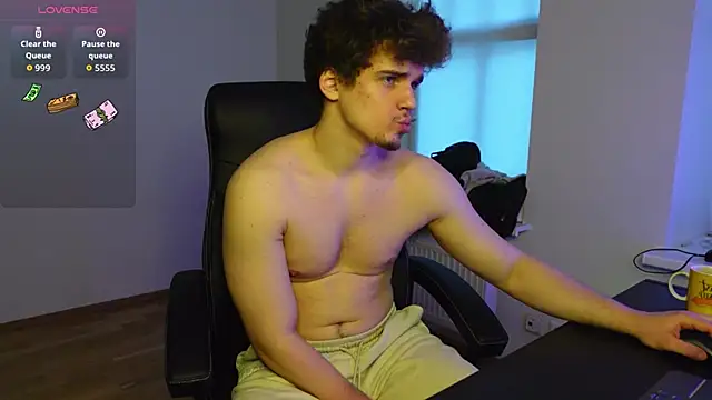 Snapshot of Ricky_Becko chatting on January 19, 2026, 2:10 pm Ricky Becko online show from January 19, 2026, 2:10 pm