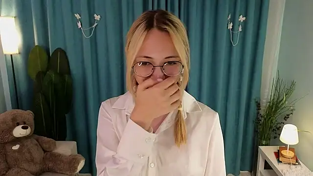 Snapshot of Marry_sharp chatting on September 13, 2025, 9:14 pm Marry sharp online show from September 13, 2025, 9:14 pm