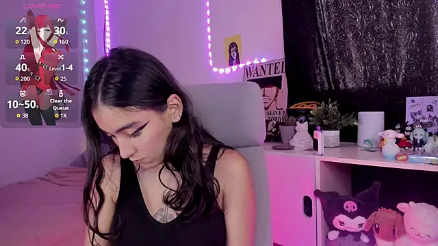 namiiwhite online show from October 25, 2025, 4:35 pm