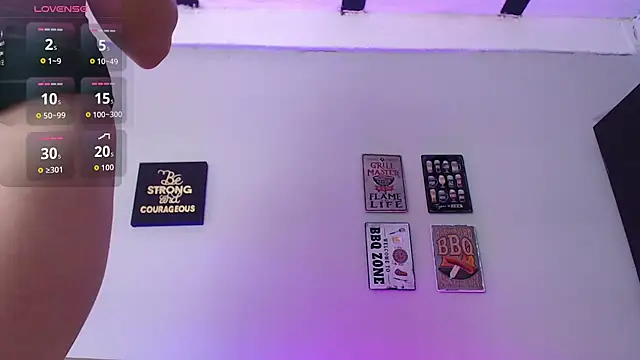 elizabethboltXXX online show from September 19, 2025, 7:47 pm