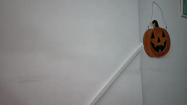 Lizbeth Rouse online show from October 28, 2025, 11:03 am