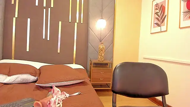 OliviGrace online show from September 19, 2025, 11:27 pm