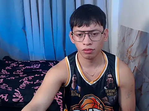 pinkcock froi2305 online show from July 10, 2026, 11:02 am