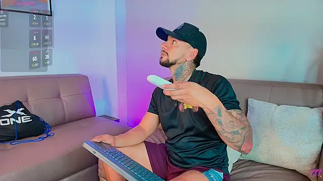 Valentiinoss online show from July 21, 2026, 9:28 pm