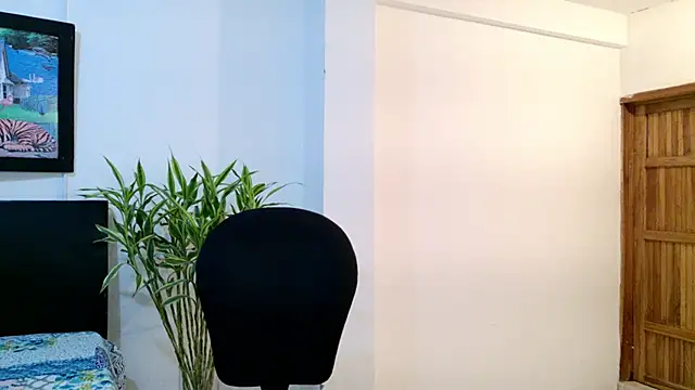 Allhondra online show from November 14, 2025, 10:07 pm