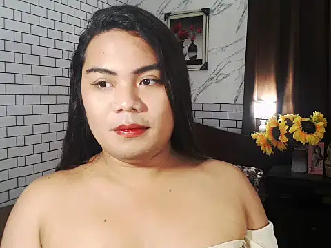 TSbrianaHugeCock online show from October 3, 2025, 1:13 am