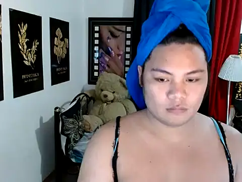 TSbrianaHugeCock online show from April 25, 2026, 1:52 pm