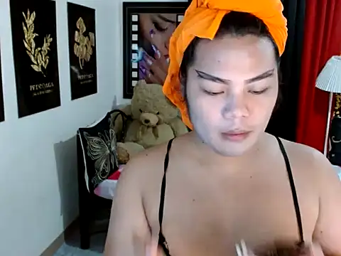 TSbrianaHugeCock online show from May 14, 2026, 12:45 pm