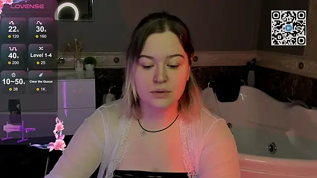 HelenHartt online show from November 24, 2025, 2:00 am