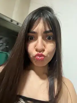 julichikita online show from October 30, 2025, 5:31 am