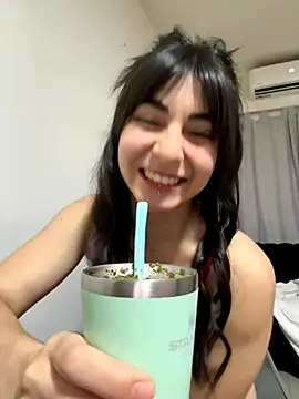 julichikita online show from October 31, 2025, 3:29 am