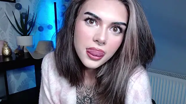 Snapshot of Nova_SIN chatting on October 14, 2025, 7:09 am Nova SIN online show from October 14, 2025, 7:09 am