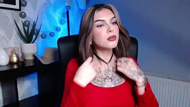 Snapshot of Nova_SIN chatting on October 24, 2025, 5:15 am Nova SIN online show from October 24, 2025, 5:15 am