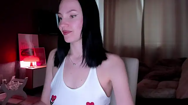 Snapshot of AdeleShinemm chatting on May 18, 2026, 4:51 am AdeleShinemm online show from May 18, 2026, 4:51 am