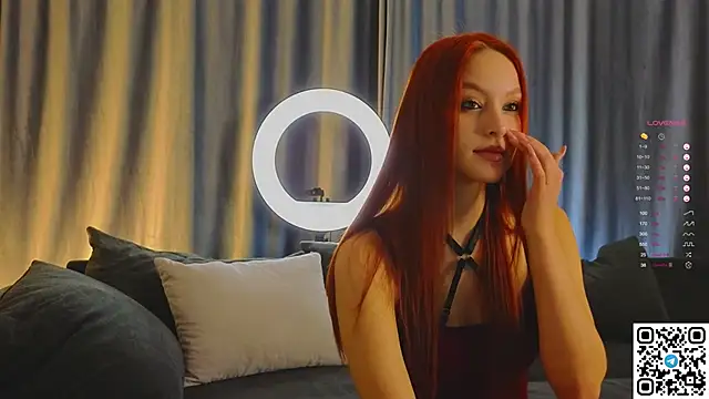 Snapshot of GildedKitten chatting on September 21, 2025, 5:36 pm GildedKitten online show from September 21, 2025, 5:36 pm