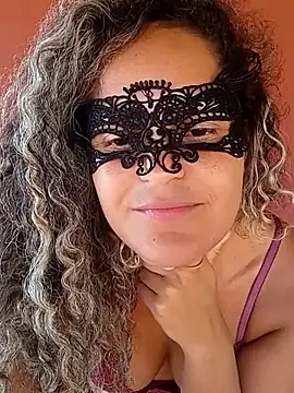 RaphinhaSanches online show from December 5, 2025, 11:52 am