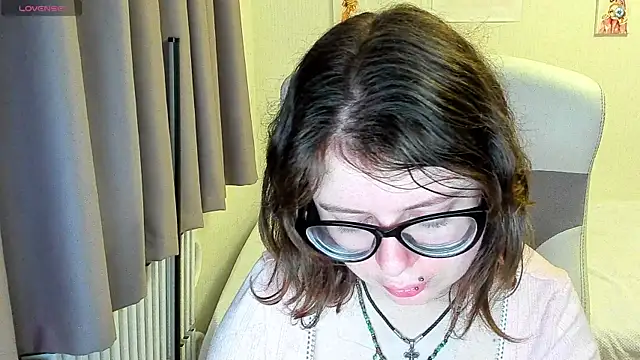 Snapshot of MilisaSweet777 chatting on October 12, 2025, 7:13 pm MilisaSweet777 online show from October 12, 2025, 7:13 pm