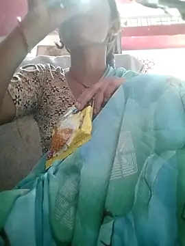 Laxmixx2 online show from October 7, 2025, 1:58 am