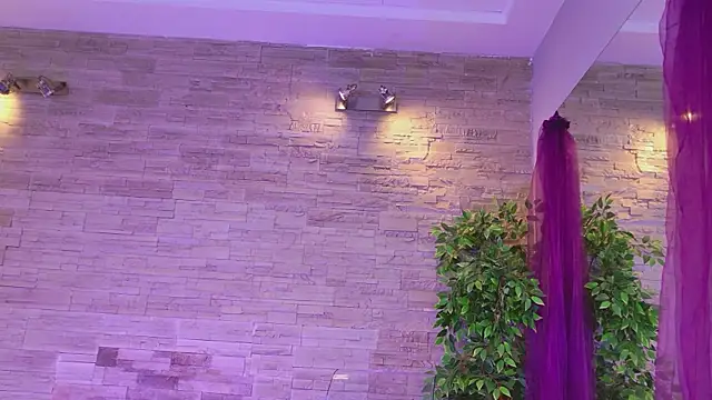 AngelInSinn online show from July 21, 2026, 5:21 am