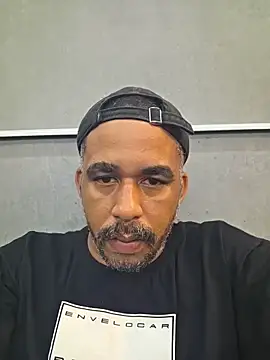 Snapshot of Paupreto19cm_ chatting on February 12, 2026, 10:49 pm Paupreto19cm online show from February 12, 2026, 10:49 pm