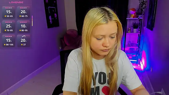 Millie Vanillies online show from October 4, 2025, 3:21 pm