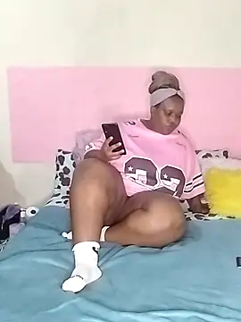 Bbwcaramel30 online show from September 11, 2025, 7:58 pm