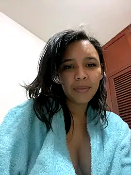 Esmeraldagh  online show from September 14, 2025, 3:00 pm