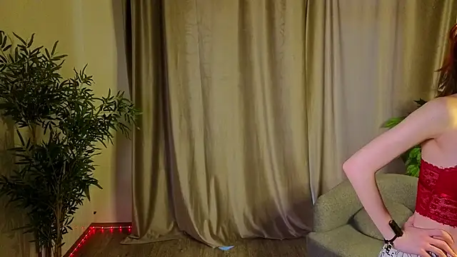 Snapshot of TiannaBorlace chatting on March 24, 2026, 1:10 am TiannaBorlace online show from March 24, 2026, 1:10 am