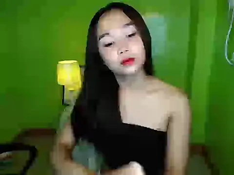 SultryCyraFoxmore online show from April 26, 2026, 3:48 am