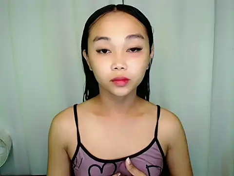 SultryCyraFoxmore online show from July 9, 2026, 12:09 pm