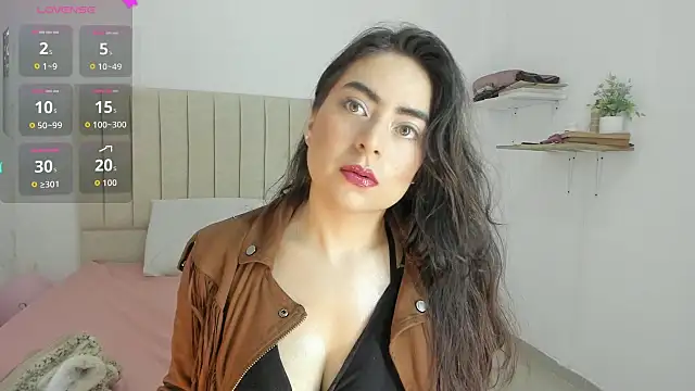 Snapshot of sashaa_petit chatting on September 20, 2025, 11:33 am sashaa petit online show from September 20, 2025, 11:33 am