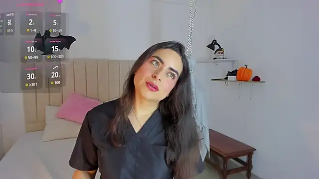 Snapshot of sashaa_petit chatting on October 27, 2025, 11:25 am sashaa petit online show from October 27, 2025, 11:25 am