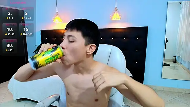 Snapshot of Abraham_horny18 chatting on September 20, 2025, 8:10 pm Abraham horny18 online show from September 20, 2025, 8:10 pm