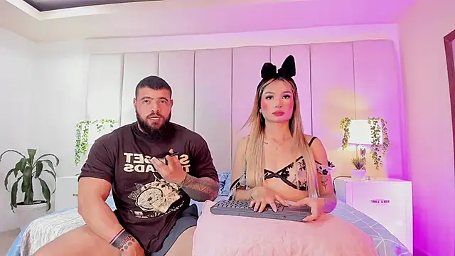 Snapshot of college_muscle_ass1 chatting on September 19, 2025, 2:35 am college muscle ass1 online show from September 19, 2025, 2:35 am