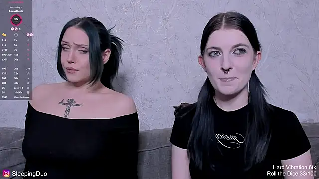 Snapshot of Threesomebabes chatting on April 9, 2026, 12:32 pm Threesomebabes online show from April 9, 2026, 12:32 pm