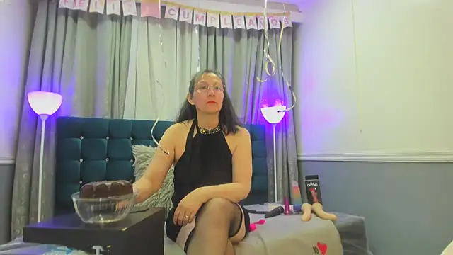 Snapshot of Oriana_Jhonson chatting on April 25, 2026, 11:35 am Oriana Jhonson online show from April 25, 2026, 11:35 am