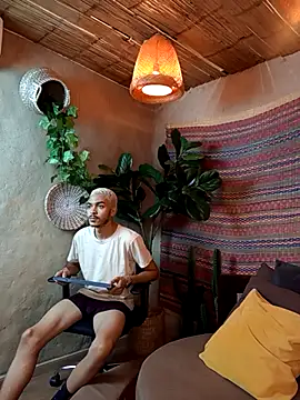 Snapshot of MarcusRain_ chatting on September 28, 2025, 3:34 am MarcusRain  online show from September 28, 2025, 3:34 am