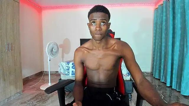 hotblacks07 online show from September 11, 2025, 6:13 am