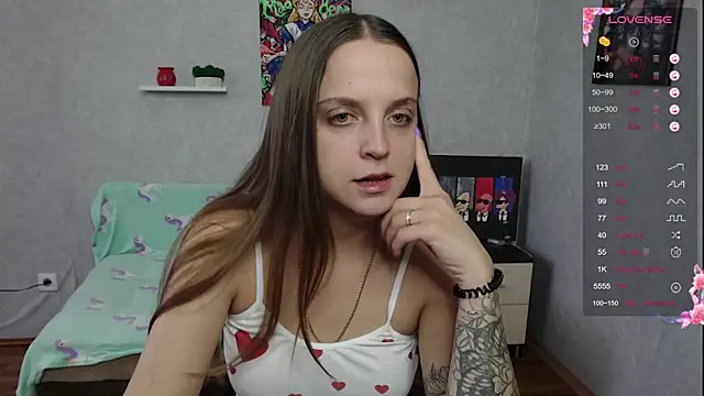 Snapshot of Violetwin chatting on September 20, 2025, 11:22 am Violetwin online show from September 20, 2025, 11:22 am