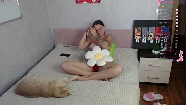 Snapshot of Violetwin chatting on October 20, 2025, 10:49 am Violetwin online show from October 20, 2025, 10:49 am